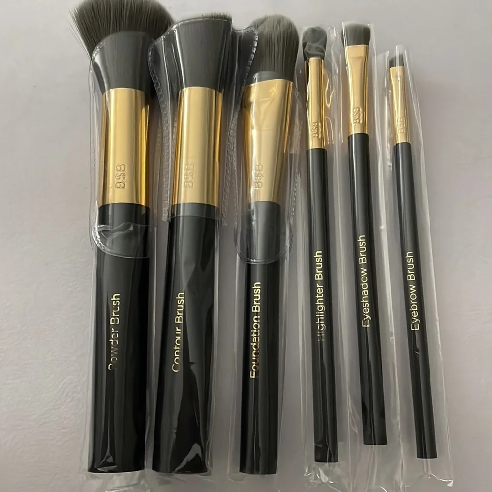 NIP Billion Dollar Brushes Essentials Kit
